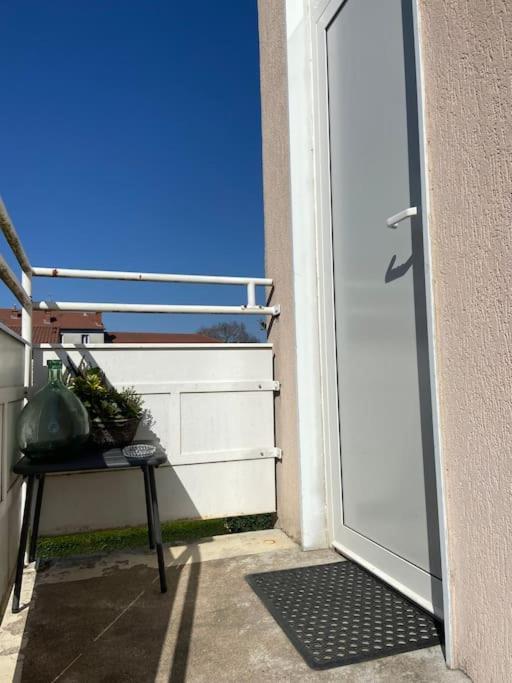 Appartement T2 Proche De La Gare Bourg En Bresse Exterior foto